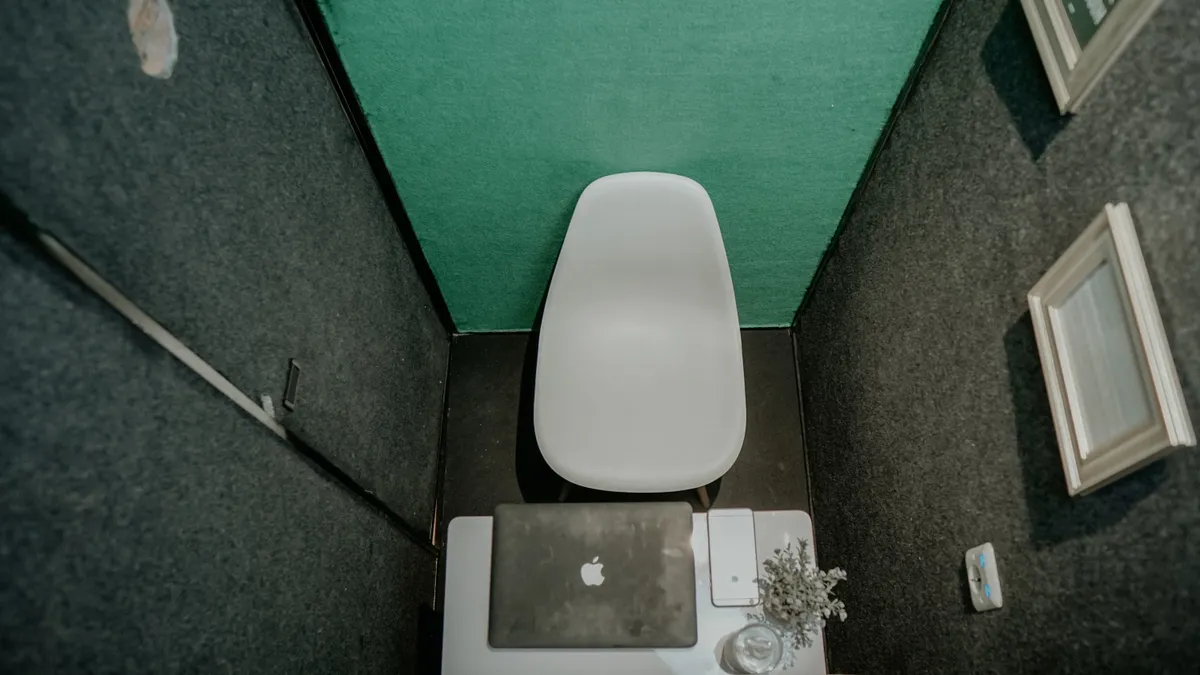 Jual LiveBox - Ruang Privasi Untuk WFH-1