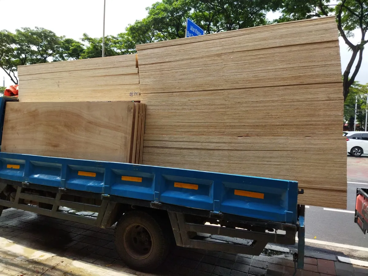 Jual Triplek / Multiplek MC 18mm Meranti Campur Ukuran 4x8F-4