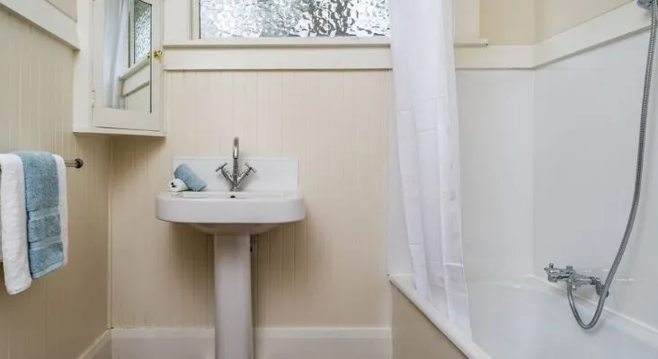 Desain Kamar Mandi Ukuran 1x1 Kloset Jongkok