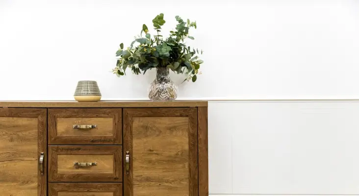 cara membersihkan furniture kayu