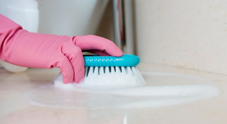 cara membersihkan jamur di keramik kamar mandi