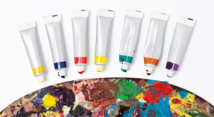 perbedaan cat akrilik dan cat air