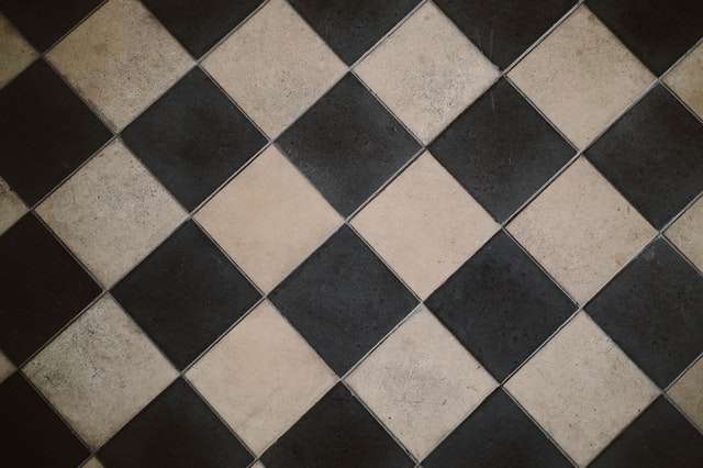 cara mengkilapkan lantai ubin rumah