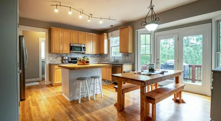 Cara membuat kaki meja kayu