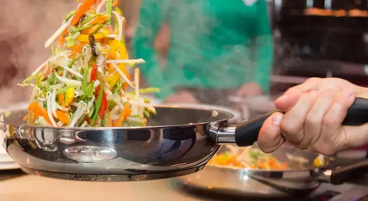 cara membersihkan panci gosong