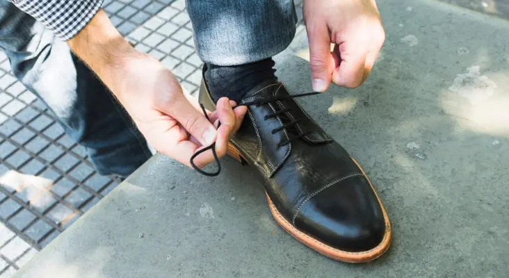 Lem sepatu paling kuat