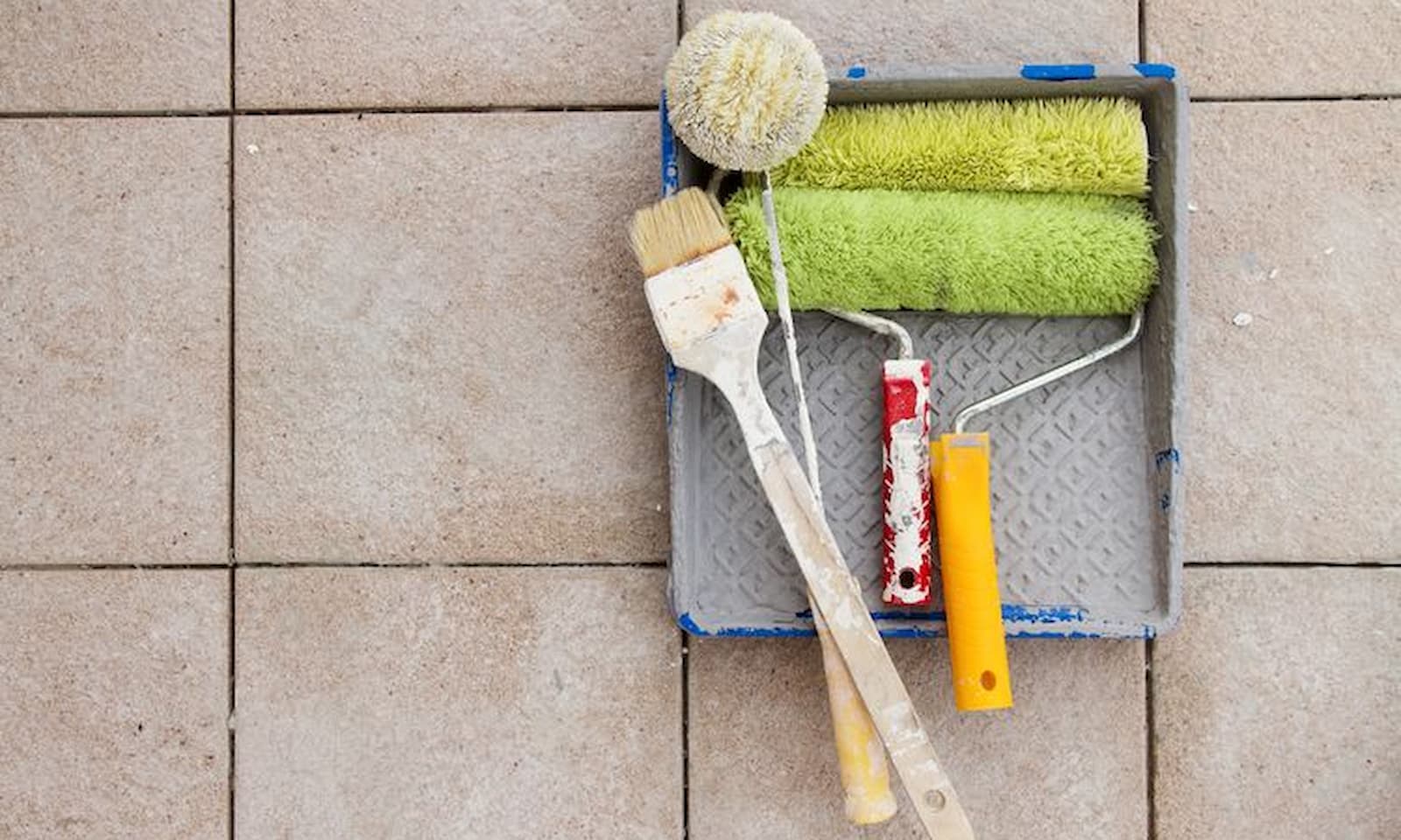 kuas rol vs kuas tembok